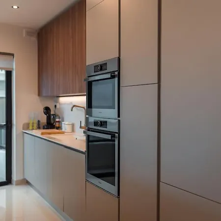 Sea Front - Spacious - Beautiful Apartment Sliema