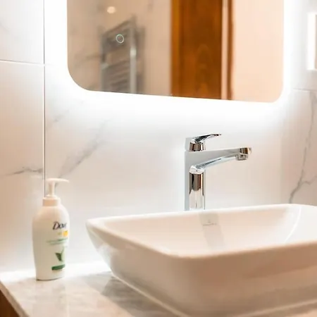 Sea Front - Spacious - Beautiful