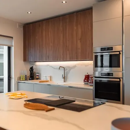 Apartment Sea Front - Spacious - Beautiful