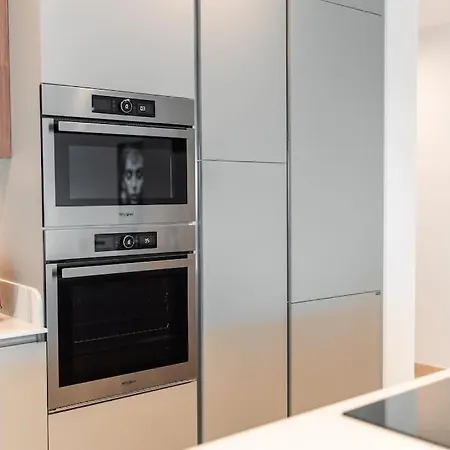 Apartment Sea Front - Spacious - Beautiful