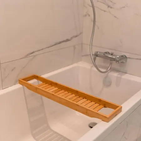 Sea Front - Spacious - Beautiful Apartment Sliema