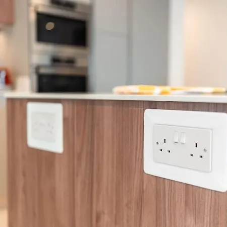 Sea Front - Spacious - Beautiful Apartment Sliema