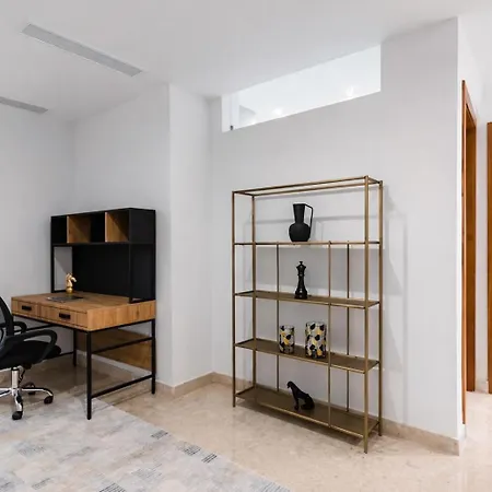 Sea Front - Spacious - Beautiful 아파트