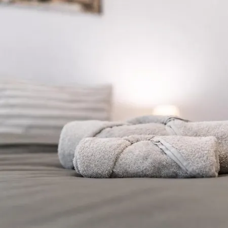 Sea Front - Spacious - Beautiful 아파트 슬리에마