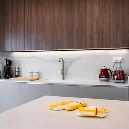 Sea Front - Spacious - Beautiful * 슬리에마