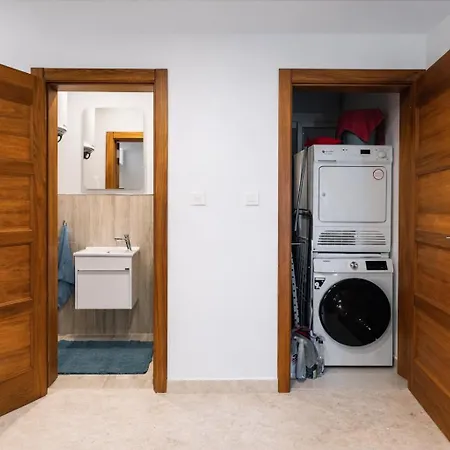 Sea Front - Spacious - Beautiful 아파트