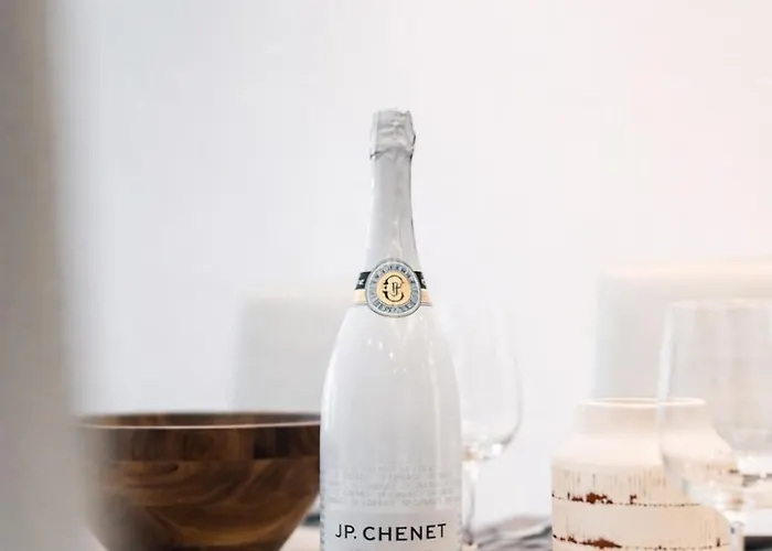 Apartment Sea Front - Spacious - Beautiful