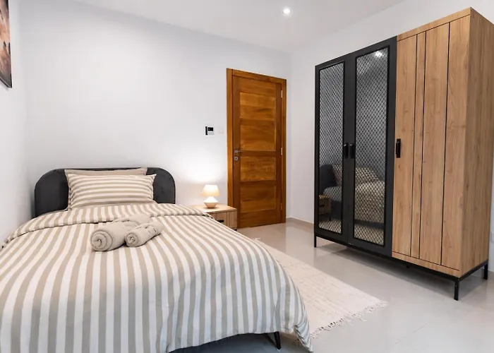 Sea Front - Spacious - Beautiful *