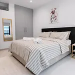 Apartment Sea Front - Spacious - Beautiful *