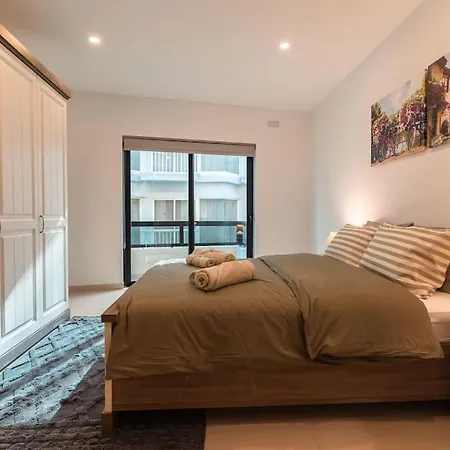 Sea Front - Spacious - Beautiful