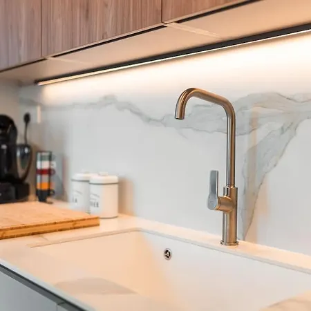 Sea Front - Spacious - Beautiful شقة