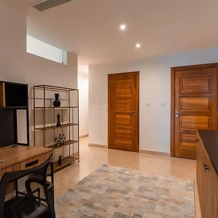 Sea Front - Spacious - Beautiful * Sliema