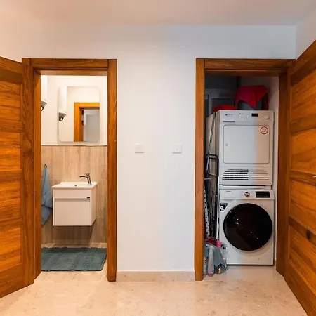 Sea Front - Spacious - Beautiful