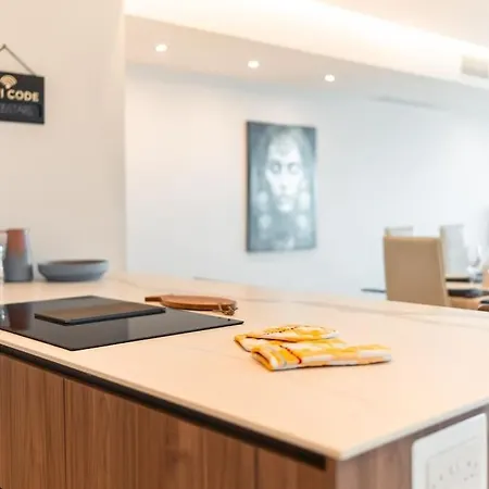 Sea Front - Spacious - Beautiful *