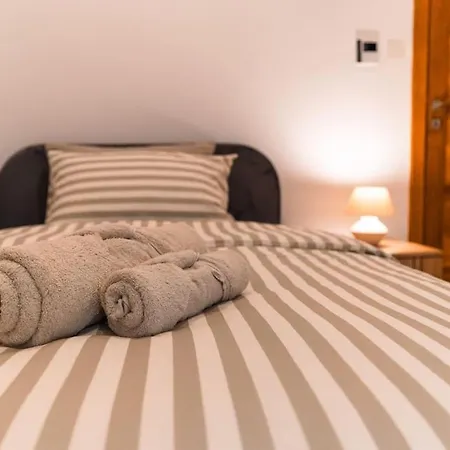 Sea Front - Spacious - Beautiful * سليمة