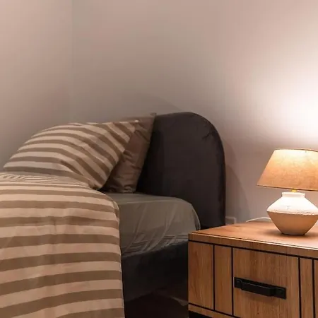 Sea Front - Spacious - Beautiful