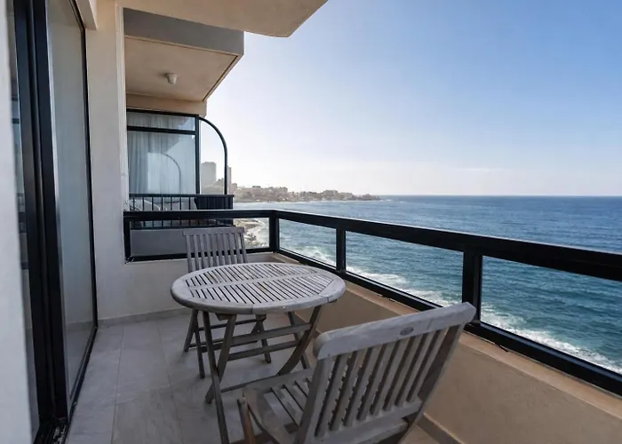 Sea Front - Spacious - Beautiful