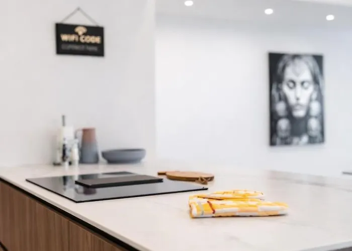 Sea Front - Spacious - Beautiful Apartman