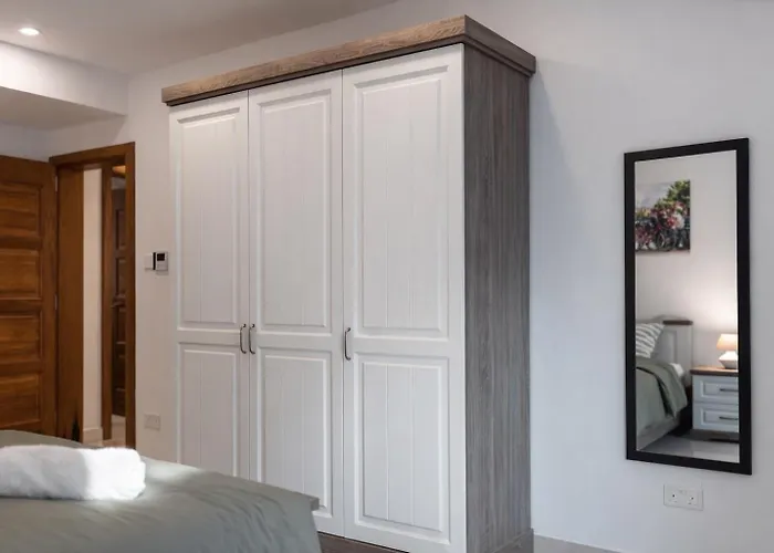 Sea Front - Spacious - Beautiful Apartman *