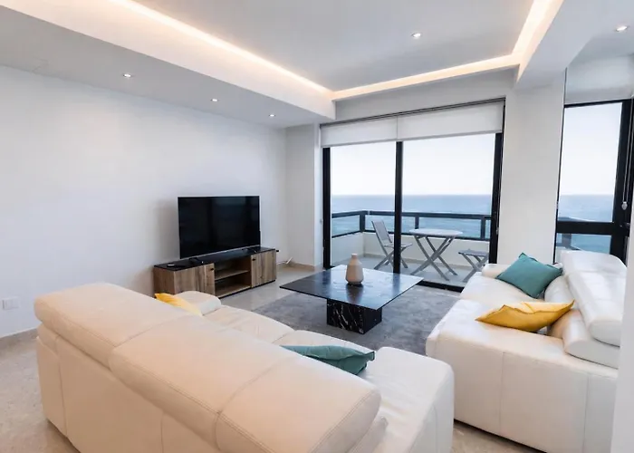 Apartman Sea Front - Spacious - Beautiful *